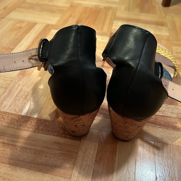 Women’s Aqua and yellow braided with black ankle strap enclosed cork 2 1/2 heel - Picture 8 of 12